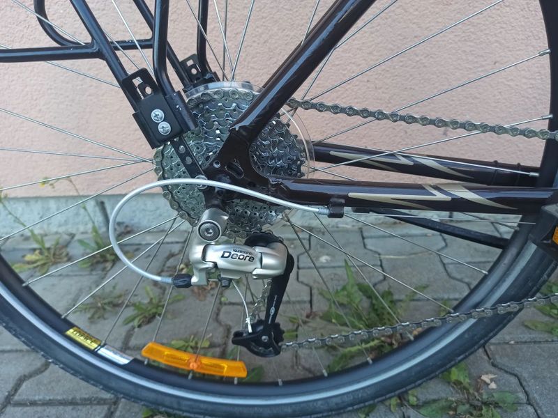 Krosové / trekingové kolo GIANT Farrago 28" Deore