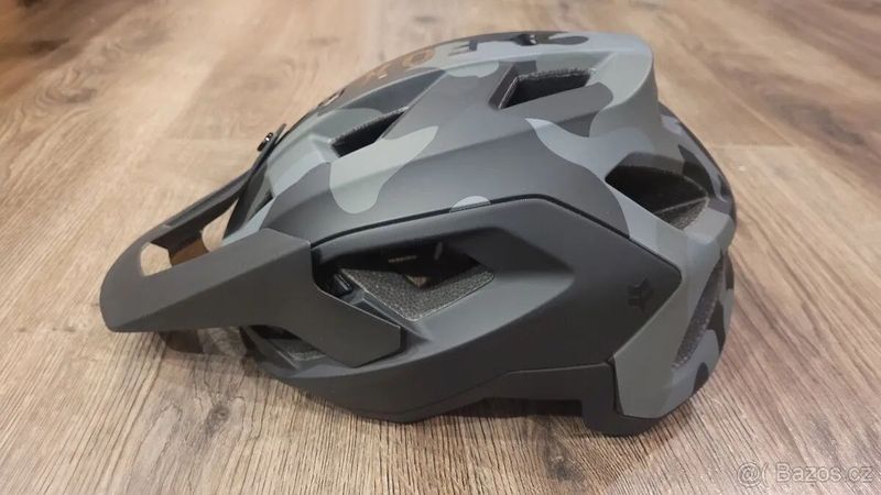 Helma Fox Speedframe vel.M Nová