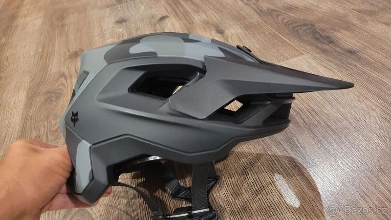 Helma Fox Speedframe vel.M Nová