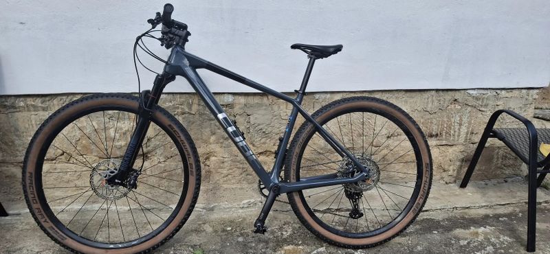 Karbonové horské kolo Cube Reaction (Shimano XT, RockShox)