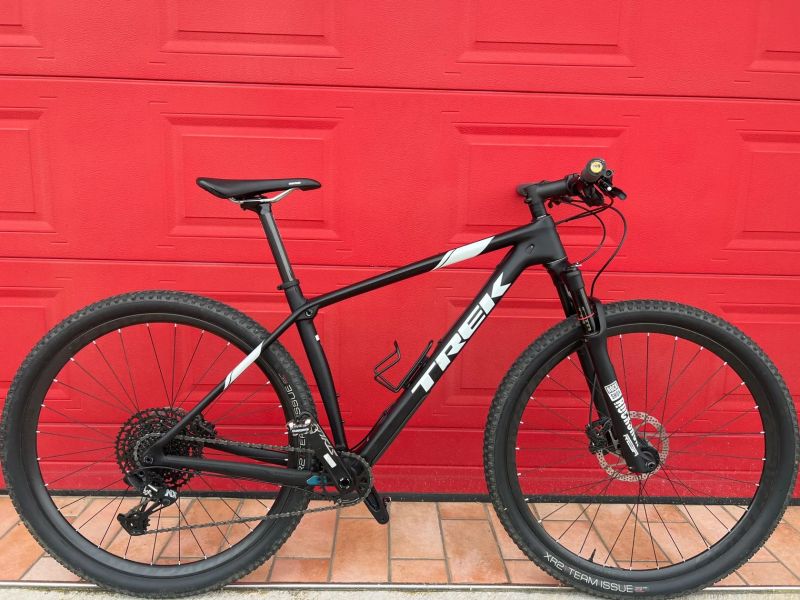 Trek PROCALIBER 9.7 Carbon L-/RS Reba/Sram Eagle NX/Bontrager karbon kola/