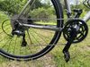 Trek FX Sport 4 (2018) – lehké fitness/touring kolo, hydraulické brzdy, Tiagra 2x10