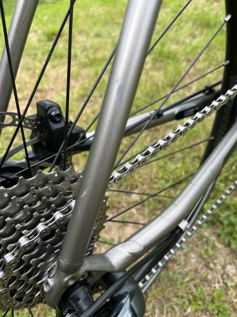 Trek FX Sport 4 (2018) – lehké fitness/touring kolo, hydraulické brzdy, Tiagra 2x10