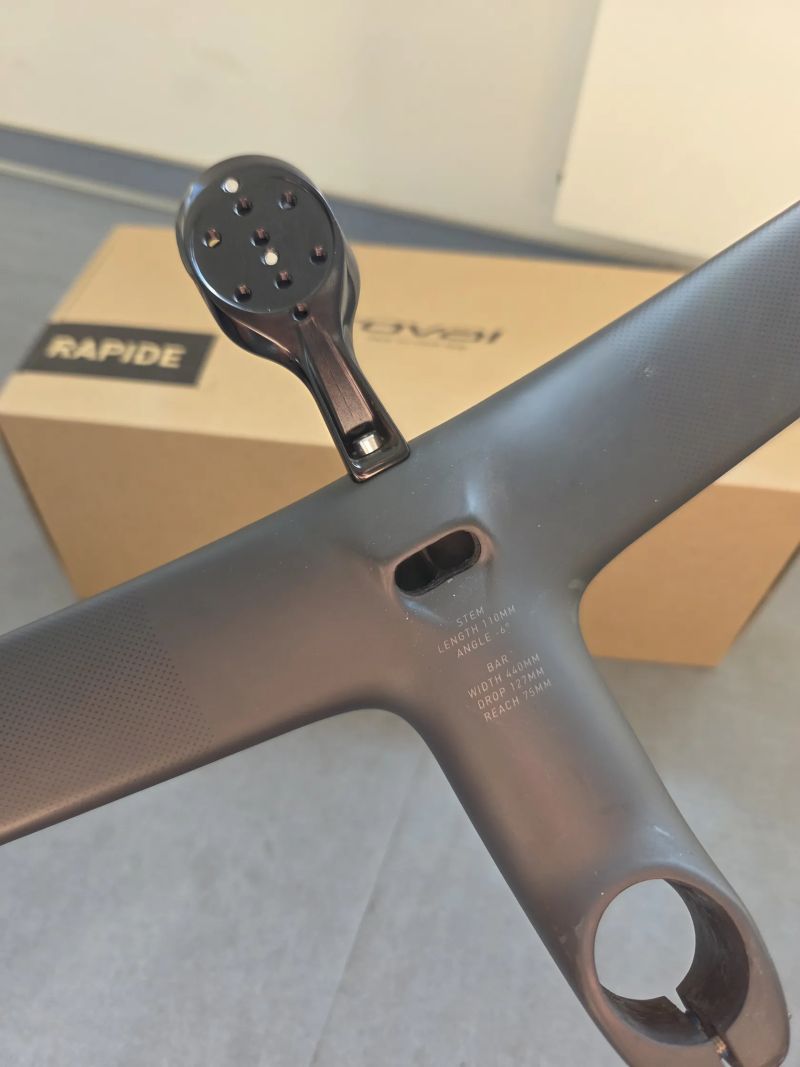 kombo řidítka Roval Rapide 440 / 110 mm
