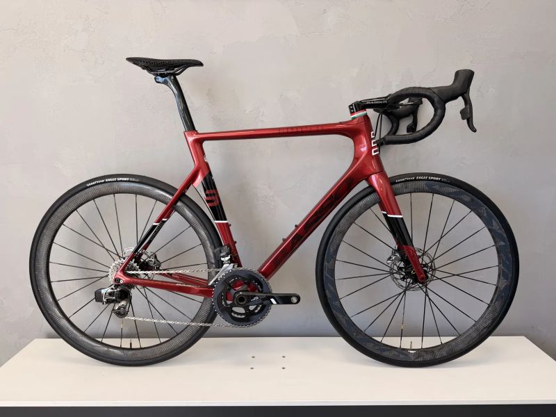Basso Diamante SV, Sram Red, Mavic Cosmic SL