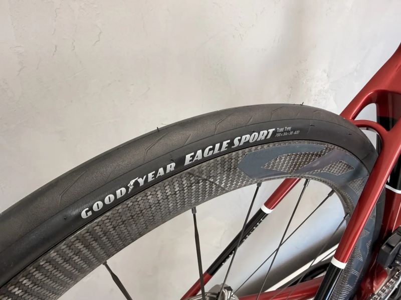 Basso Diamante SV, Sram Red, Mavic Cosmic SL