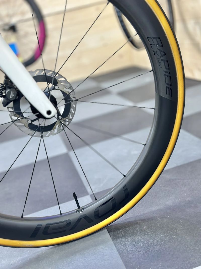 Specialized S-Works Tarmac SL8 | vel. 56 cm | Shimano Dura-Ace | Roval Rapide CLX | 6,7 kg