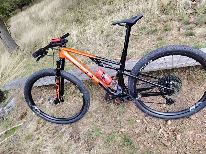 BMC BMC Fourstroke 01 ONE, flashfire
