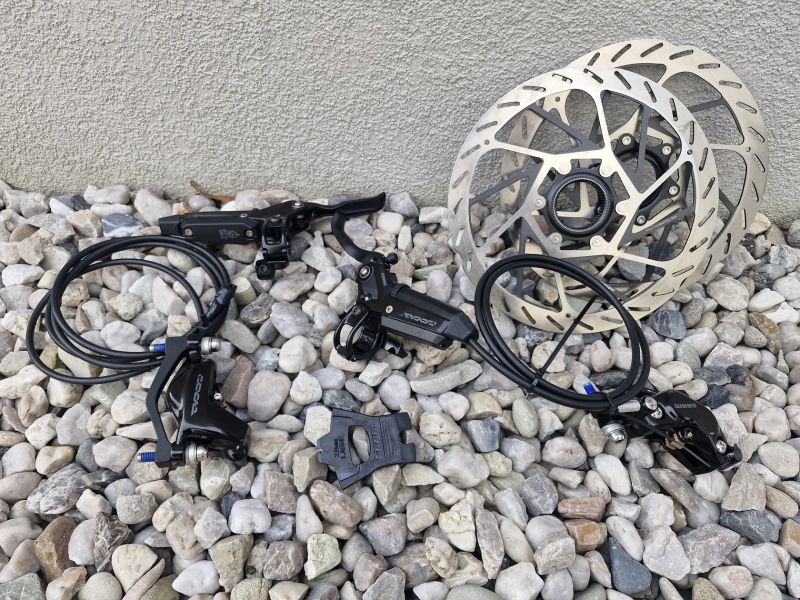 SRAM Code Silver Stealth 4-Piston Disc P + Z (nové, sundáno z kola)