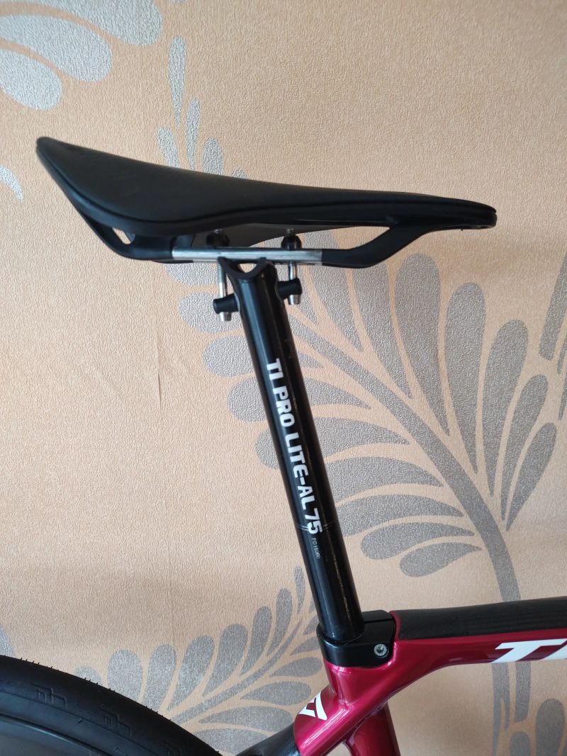 ⭐⭐⭐ZÁVODNÍ SILNIČNÍ KOLO TIME Alpe d'huez M 160-185cm.PC=269.000,- CZK