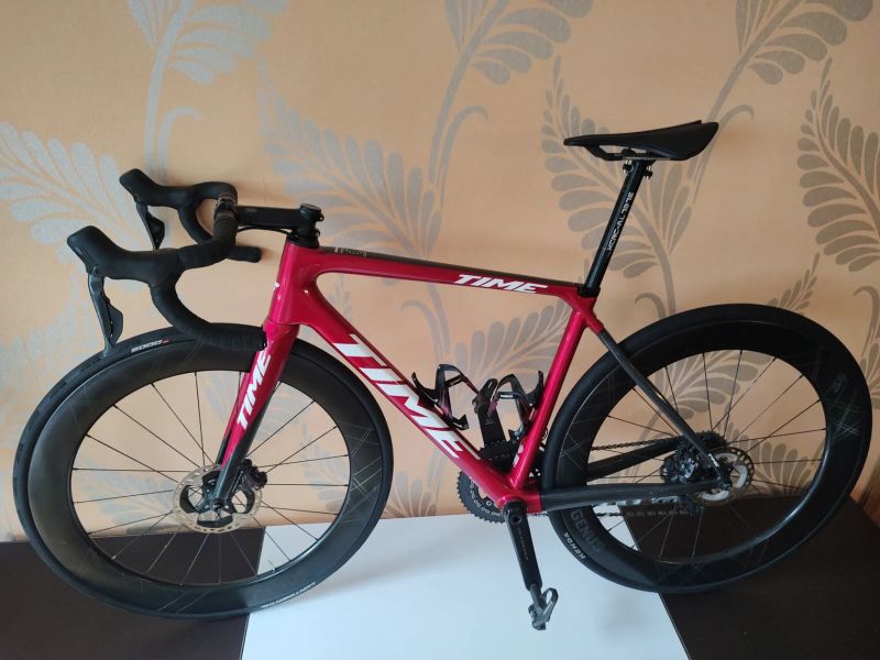 ⭐⭐⭐ZÁVODNÍ SILNIČNÍ KOLO TIME Alpe d'huez M 160-185cm.PC=269.000,- CZK