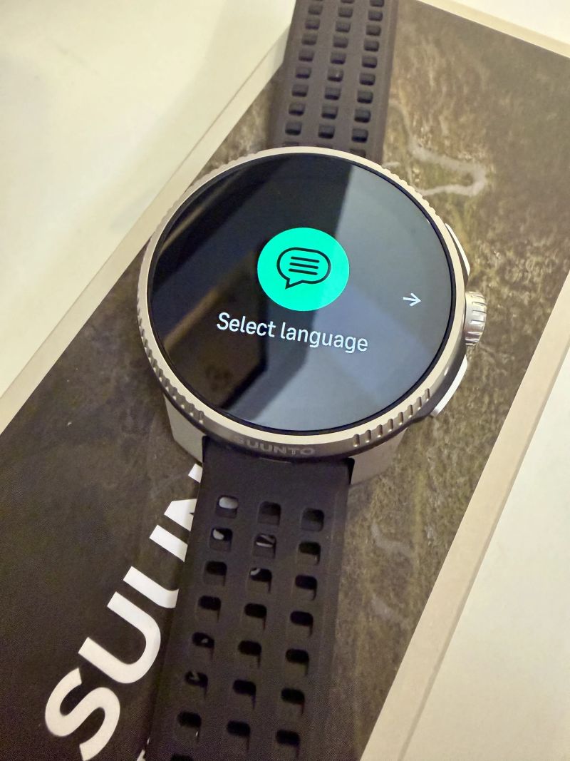 Suunto Race Titanium Charcoal (nepoužité)