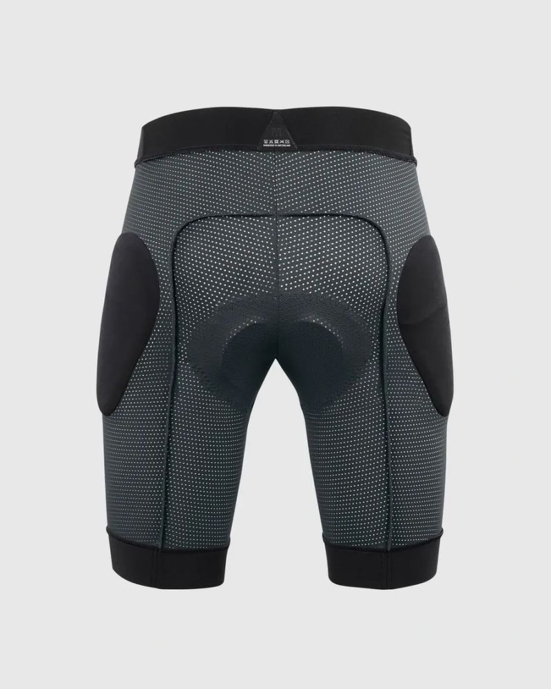 Assos