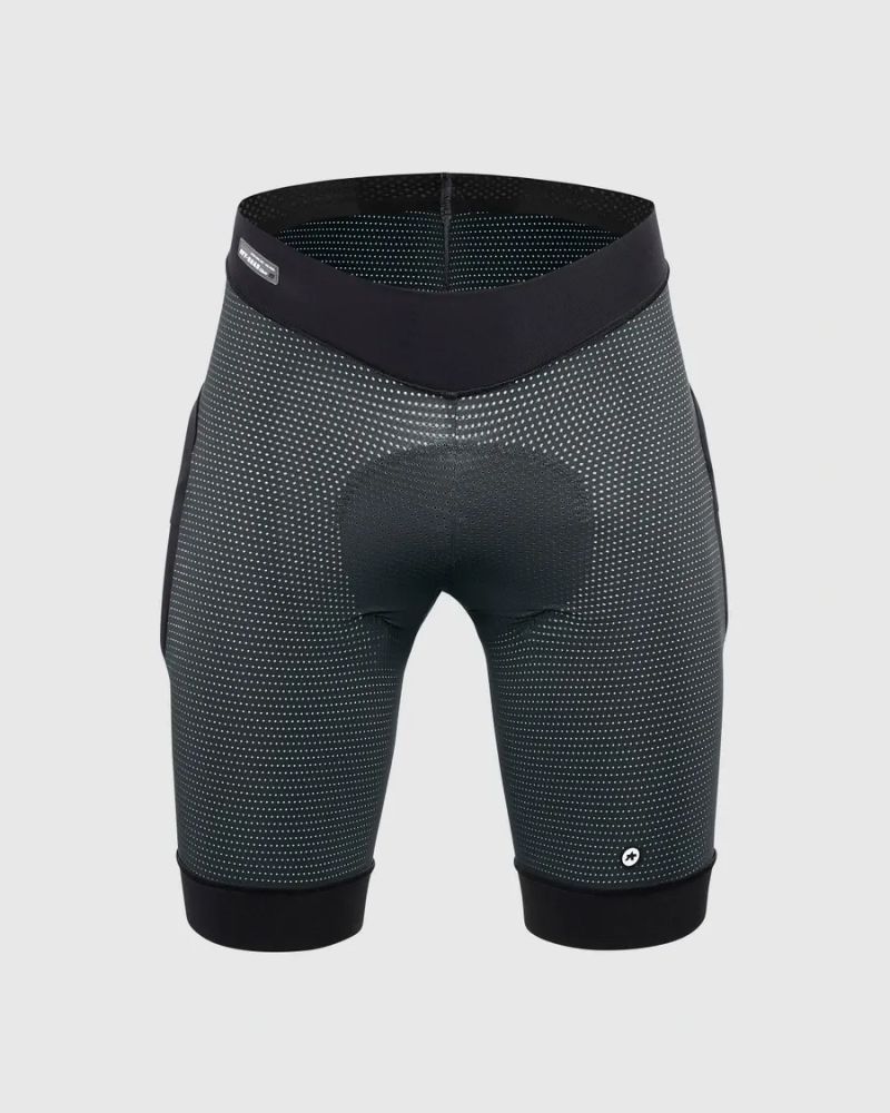 Assos