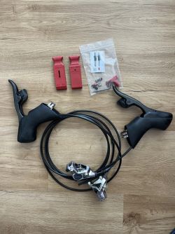 Sram RED D1 páky a brzdové třmeny