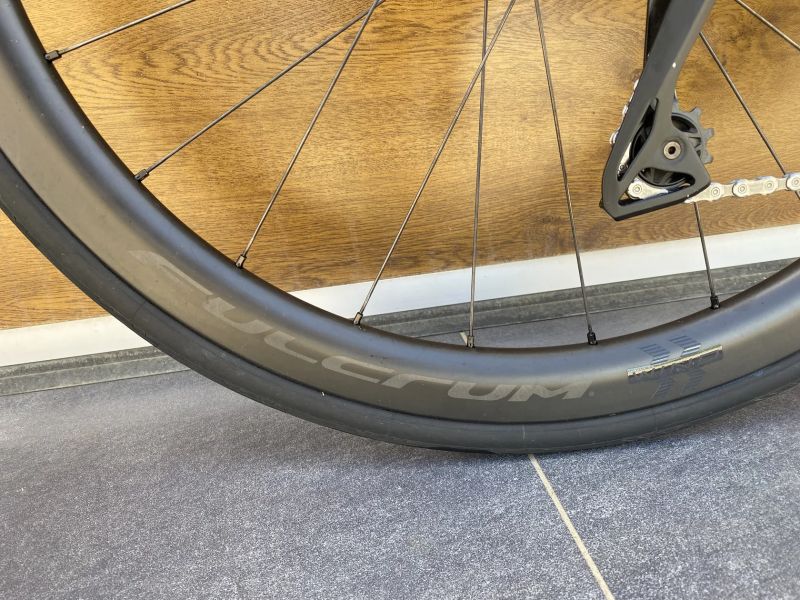 🔥🔥🔥 Giant TCR vel. 54, Shimano Ultegra Di2 2x12, karbonová kola Fulcrum, roční záruka na rám 🤝🤝