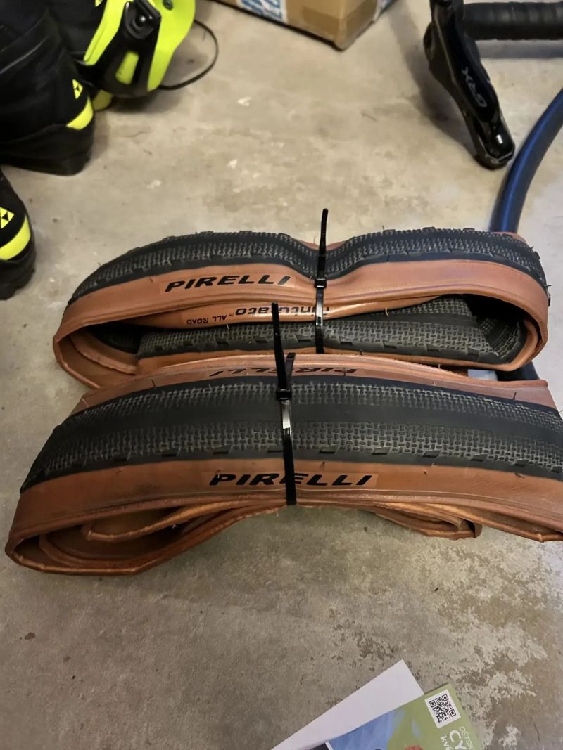 Plášť Pirelli Cinturato™All Road Pro Gravel Black ( 40-622 )