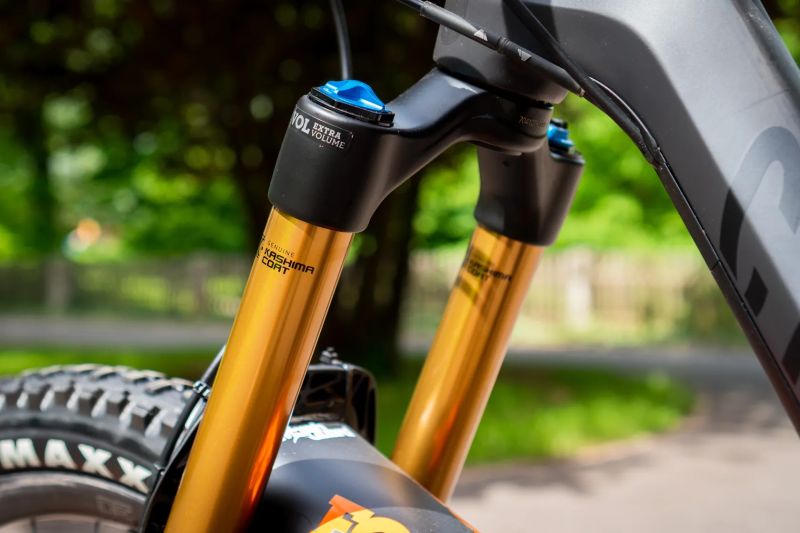 Canyon Spectral CFR 9.0 LTD 