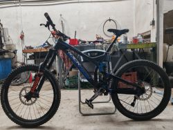 Rock Machine Whizz