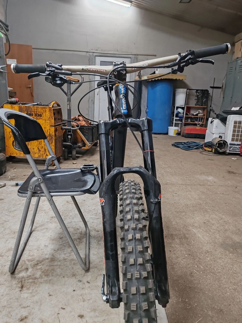 Rock Machine Whizz