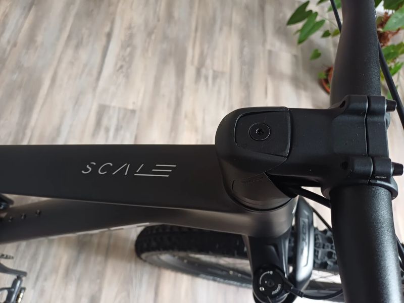 Scott SCALE 940