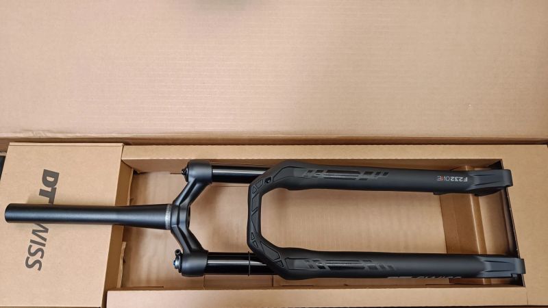 Nová vidlice DT Swiss F232 One 29" 