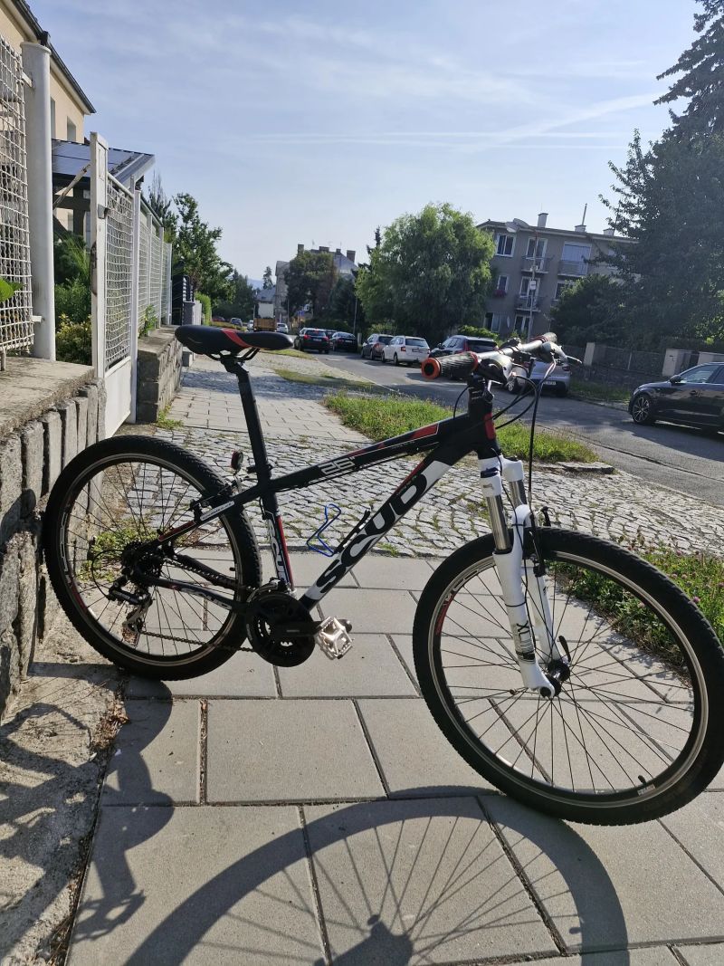Horské kolo SCUD 26" – zachovalé, plně funkční
