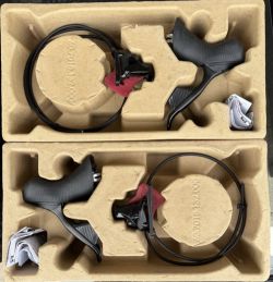 SRAM Rival AXS