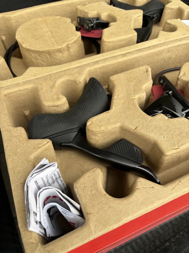 SRAM Rival AXS