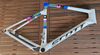 SCOTT Addict Gravel RC Carbon HMX 2025 Beluga Grey - rámová sada pro lehký závodní gravel - NOVÁ