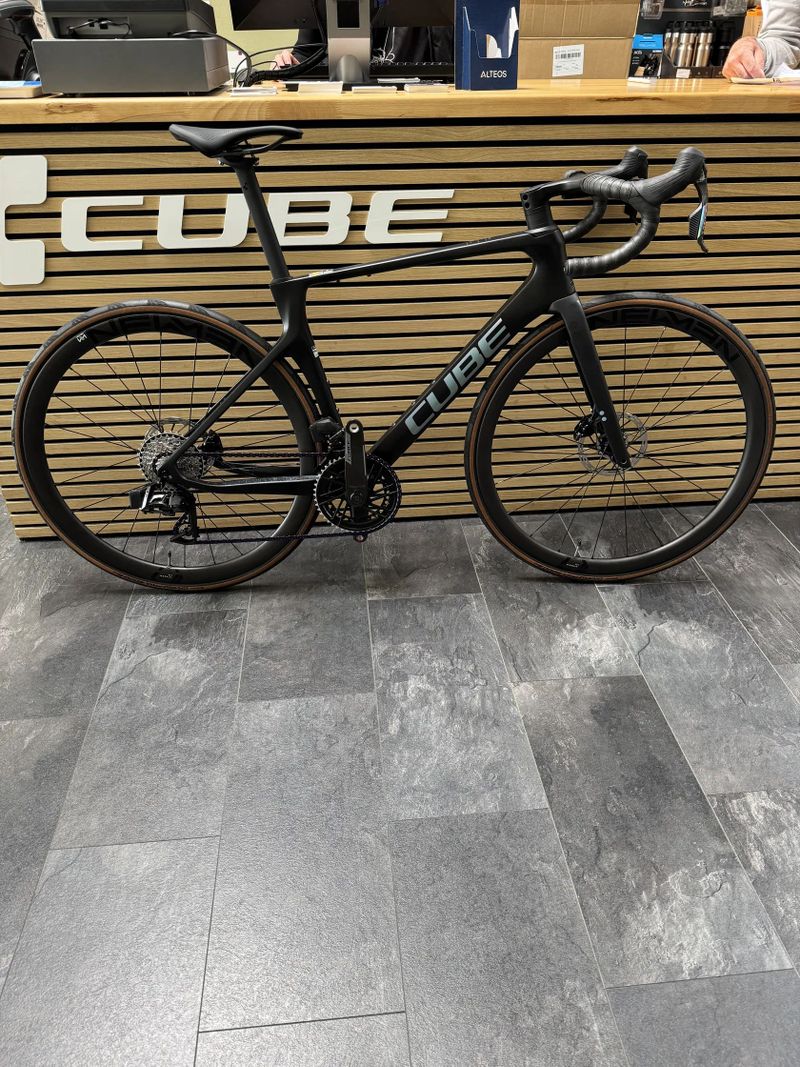 Cube Agree C:62 SLX 2026 – nightshift´n´prism 50,60,62