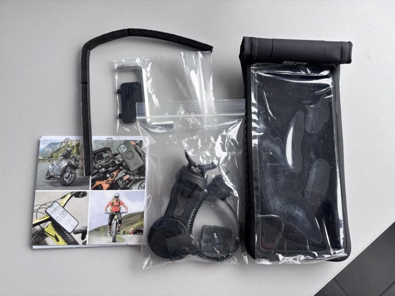Prodám nepoužitý SP Connect Bike Bundle Universal Case SPC+