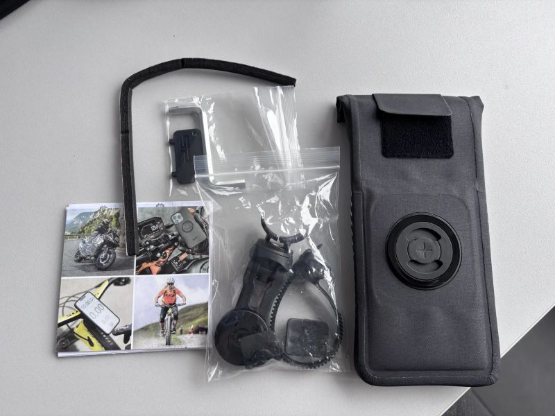 Prodám nepoužitý SP Connect Bike Bundle Universal Case SPC+