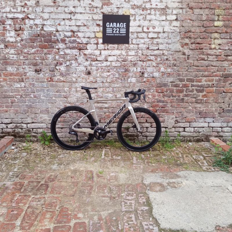 Merida Reacto 6000 2024 | závodní aero karbon | Ultegra Di2 | výborný stav