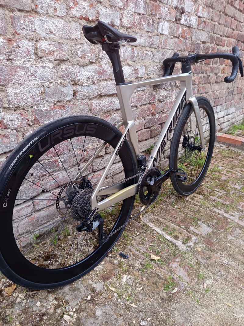 Merida Reacto 6000 2024 | závodní aero karbon | Ultegra Di2 | výborný stav
