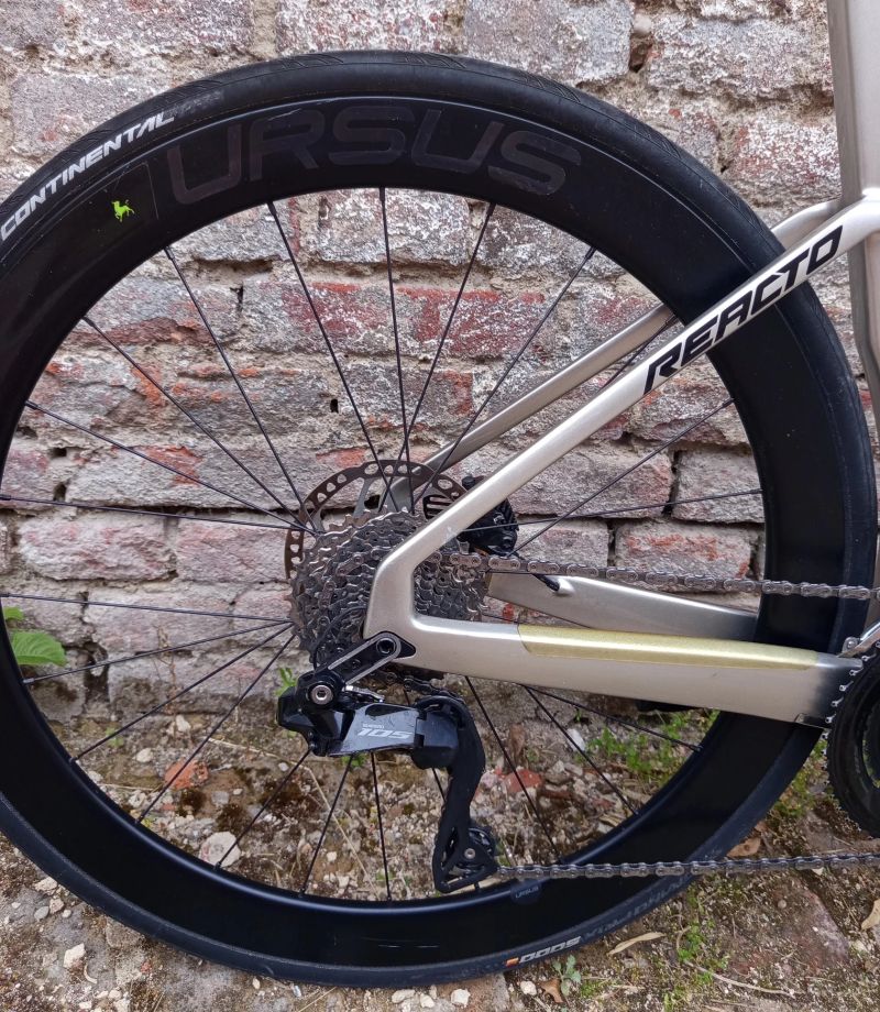 Merida Reacto 6000 2024 | závodní aero karbon | Ultegra Di2 | výborný stav