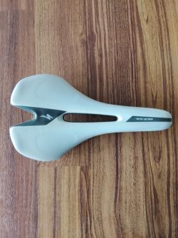 Specialized Toupe Comp Gel 155mm
