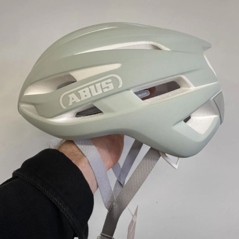 Cyklistická přilba Abus Stormchaser Ace Pure Mint vel. Medium