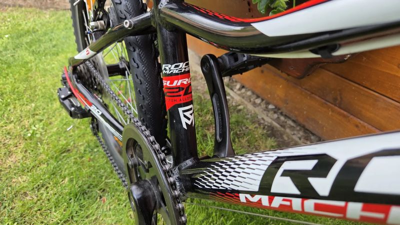 Dětské kolo 20" Rock Machine Surge 4-9let postava 100-135cm 