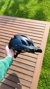Helma Troy Lee Designs A3 MIPS (Velikost XS/S) – s krabicí