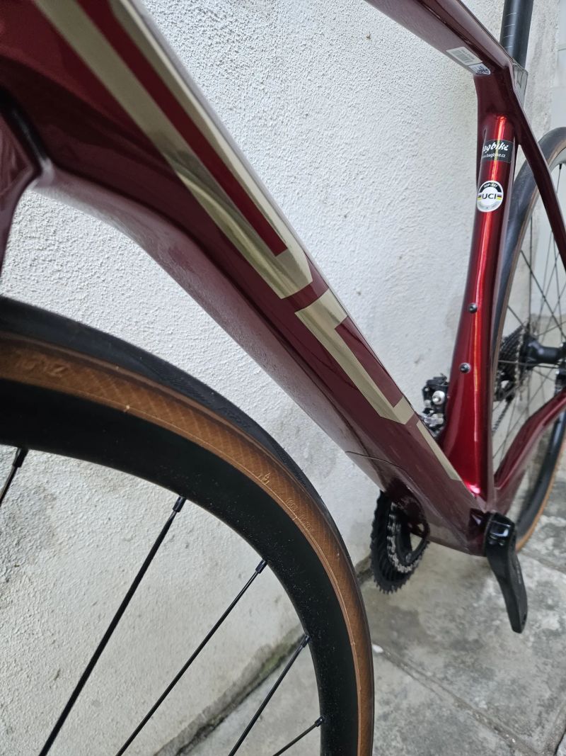Superior X-ROAD Team Elite