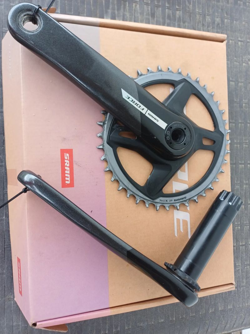 Sram Force Carbon DUB 1X12 40t,175 mm.