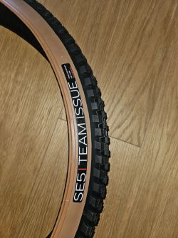 Bontrager SE5 Team Issue TLR 29" – nejetý OEM plášť