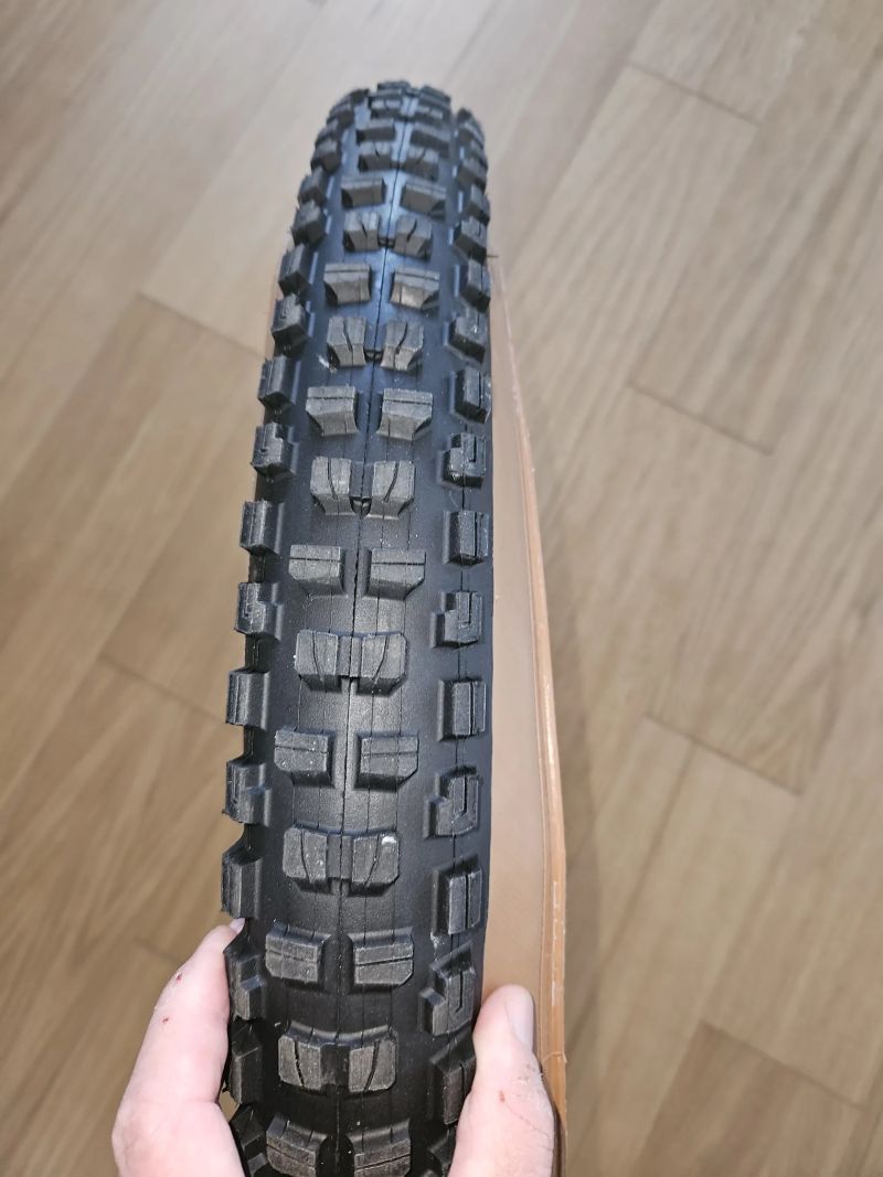 Bontrager SE5 Team Issue TLR 29" – nejetý OEM plášť