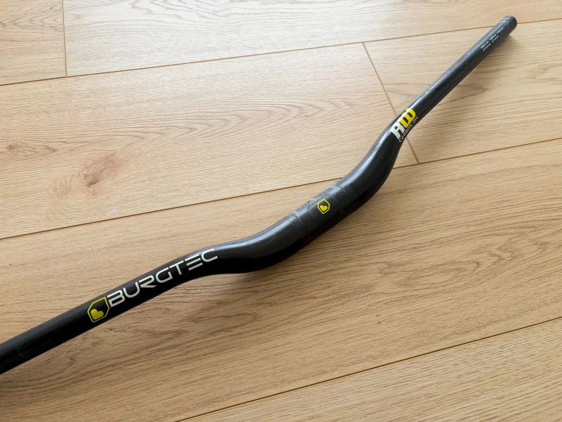 Řídítka Burgtec Ride Wide DH 35 Carbon