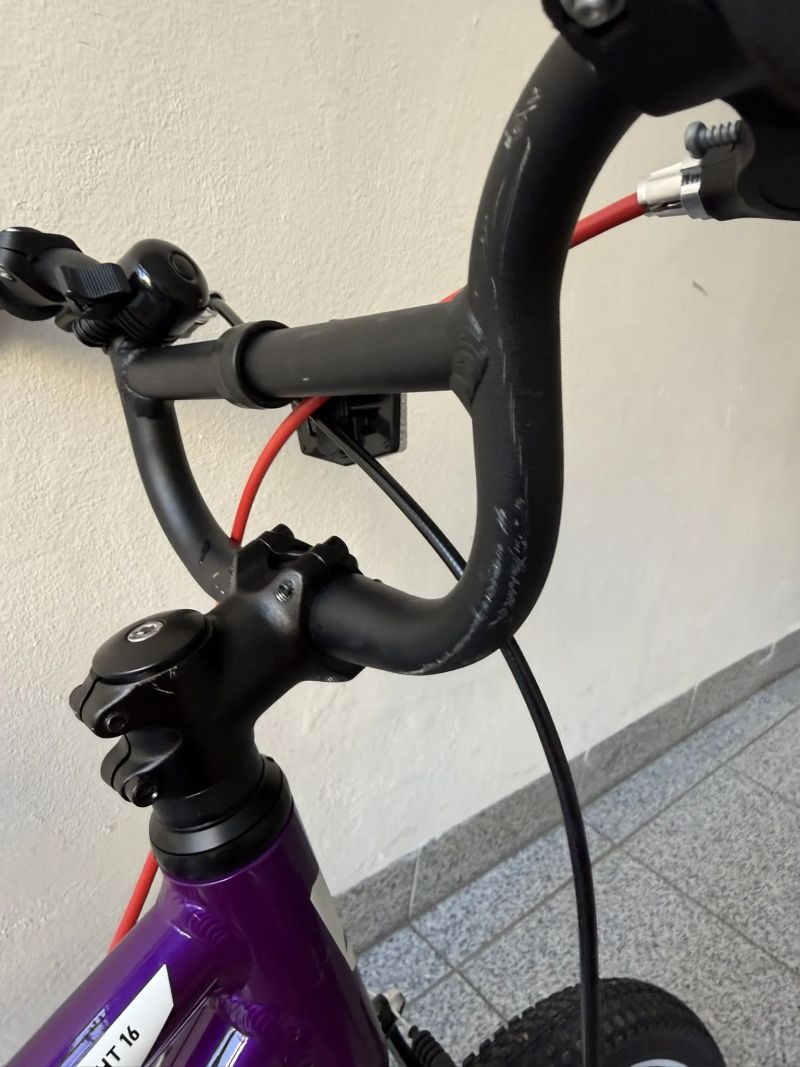 Ultralehké dětské kolo Stuf LW 16″ (5,5 kg) – model 2023