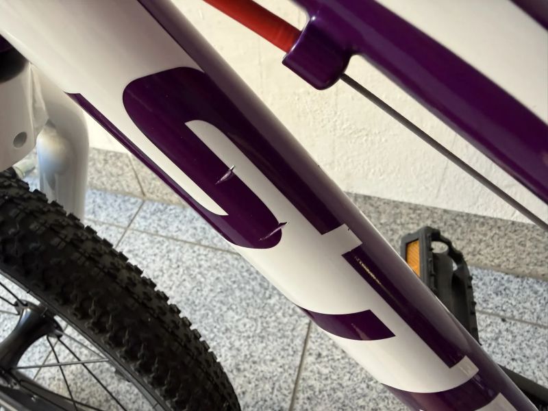 Ultralehké dětské kolo Stuf LW 16″ (5,5 kg) – model 2023