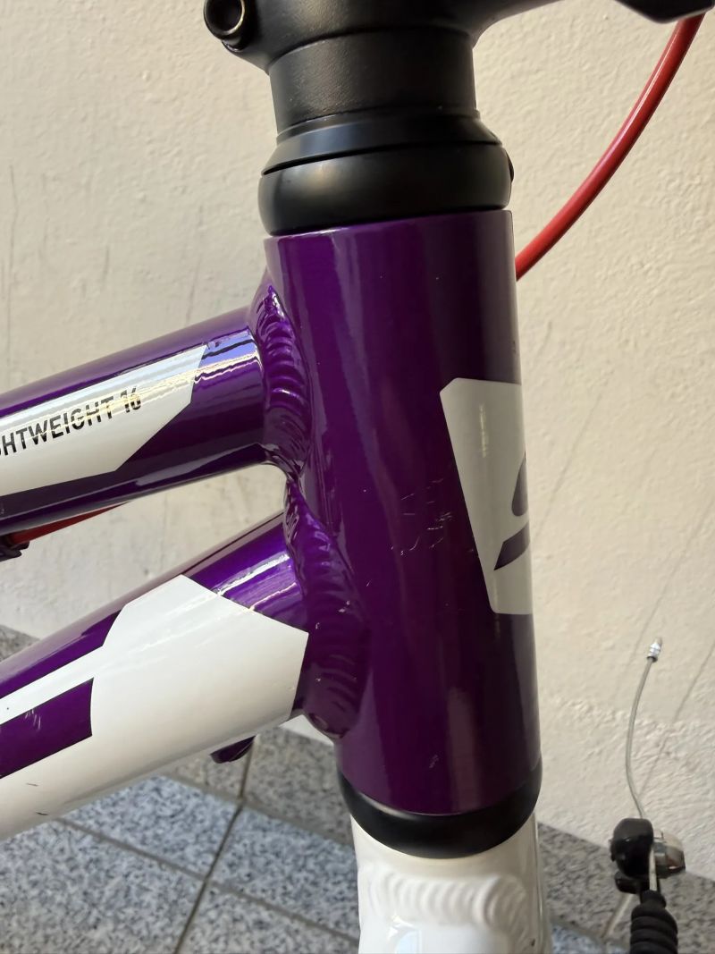 Ultralehké dětské kolo Stuf LW 16″ (5,5 kg) – model 2023