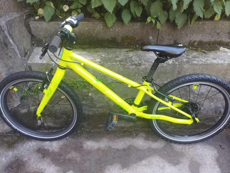 dětské horské MTB kolo Superior Fly 20 pro výšku 100-135cm; 8,1kg; po servisu + dárek