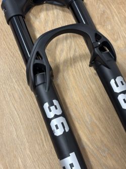 Fox 36 SL Performance Grip 140mm